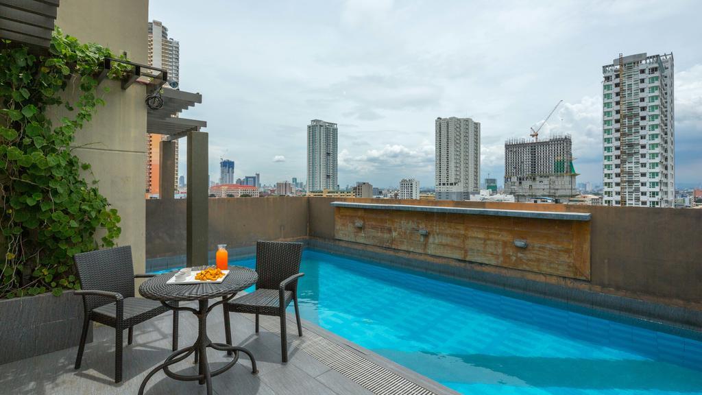 วี โฮเต็ล Hotel มะนิลา ภายนอก รูปภาพ