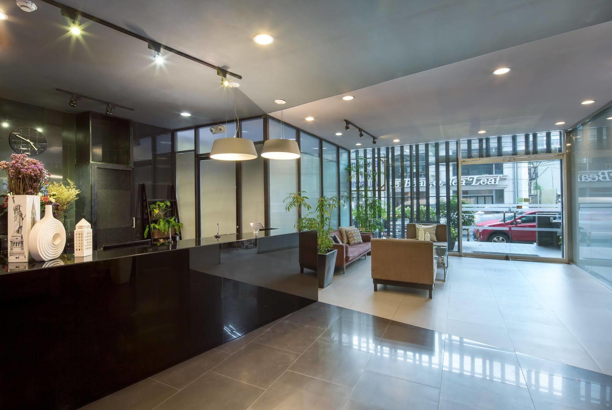 วี โฮเต็ล Hotel มะนิลา ภายนอก รูปภาพ