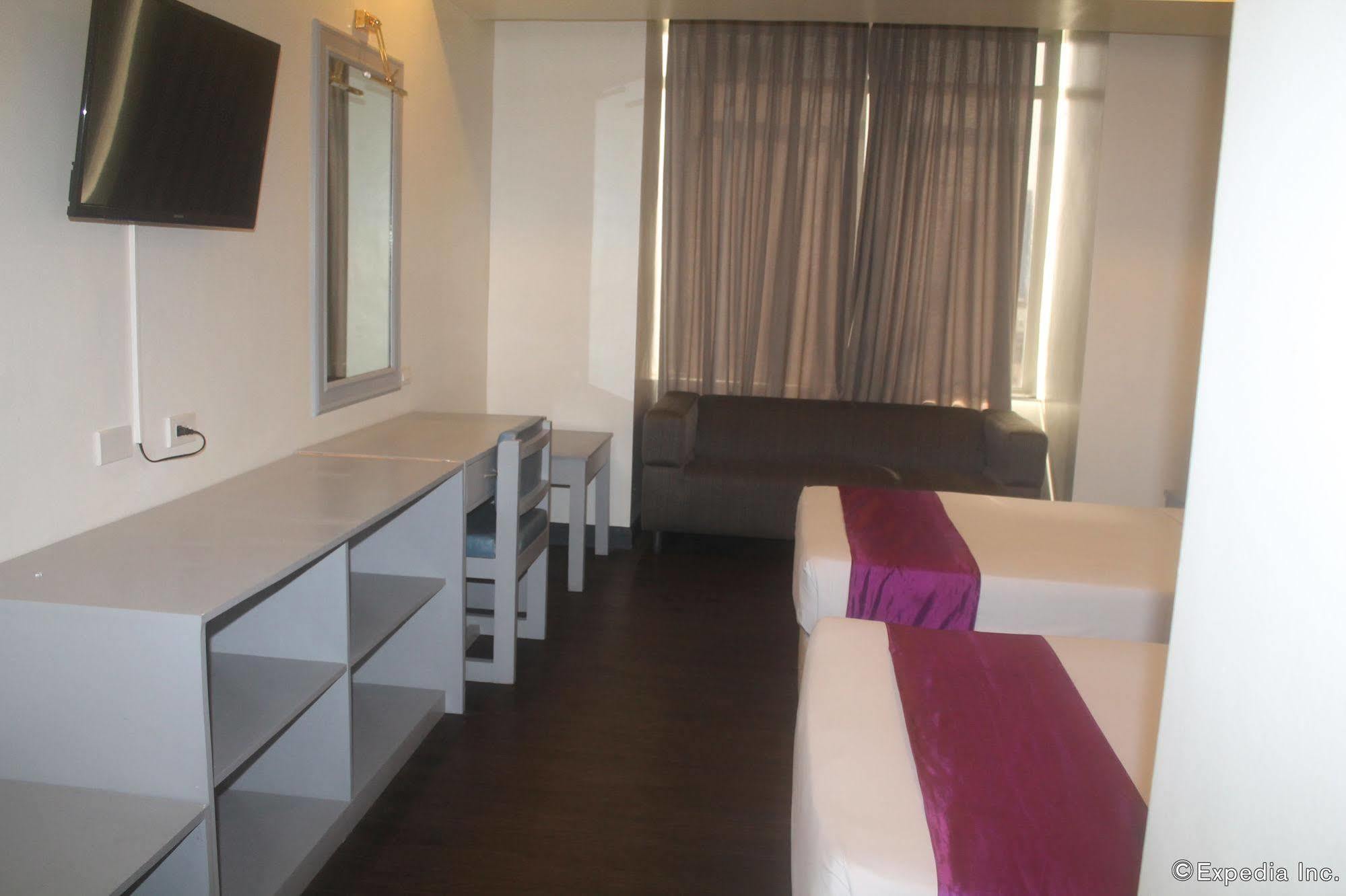 วี โฮเต็ล Hotel มะนิลา ภายนอก รูปภาพ